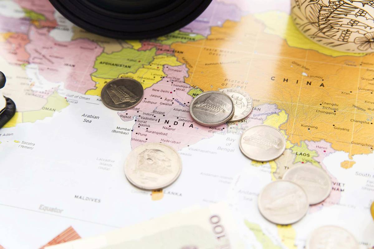 Graduation Trip Savings: How Teens Can Fund Their Dream Adventure Without Draining Mom’s Wallet