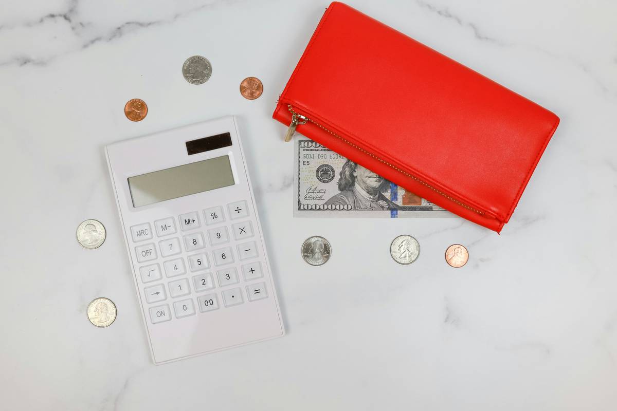 How to Master College Textbook Savings Without Sacrificing Your Social Life