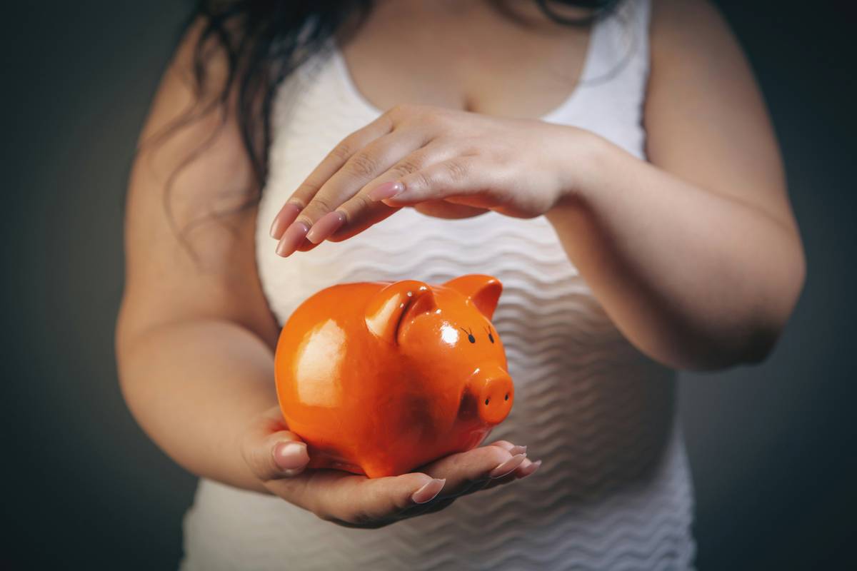 Youth Account Perks: Why Your Teen’s First Savings Account Should Do More Than Just Hold Cash